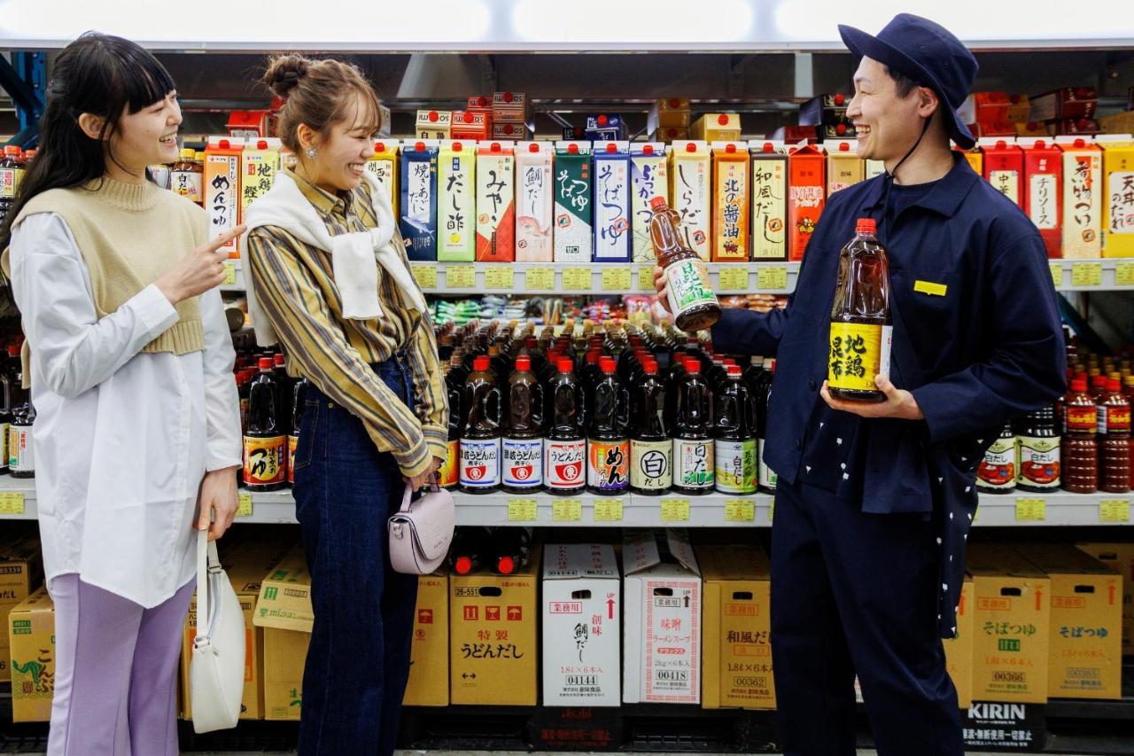 Omo7 Osaka By Hoshino Resorts Ngoại thất bức ảnh Beer in a Japanese convenience store
