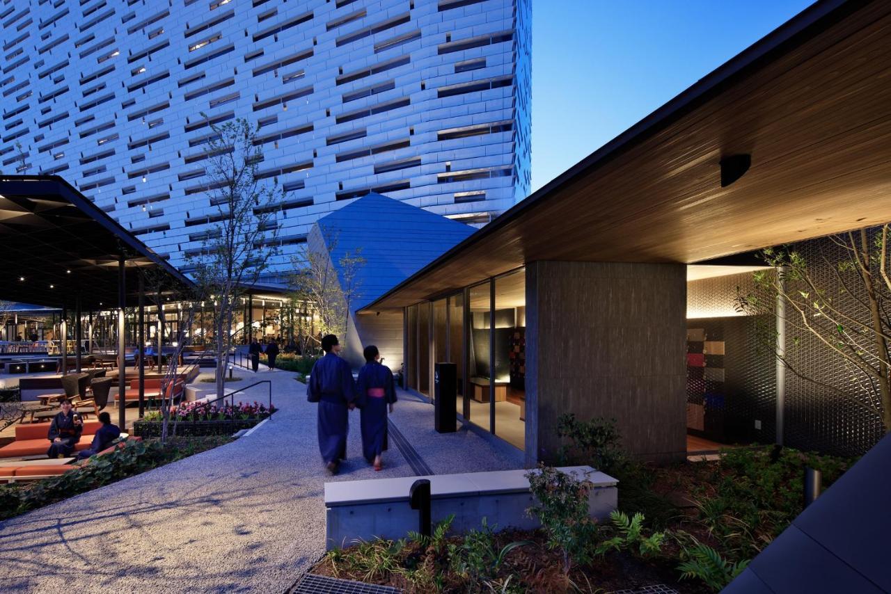 Omo7 Osaka By Hoshino Resorts Ngoại thất bức ảnh The entrance to the station