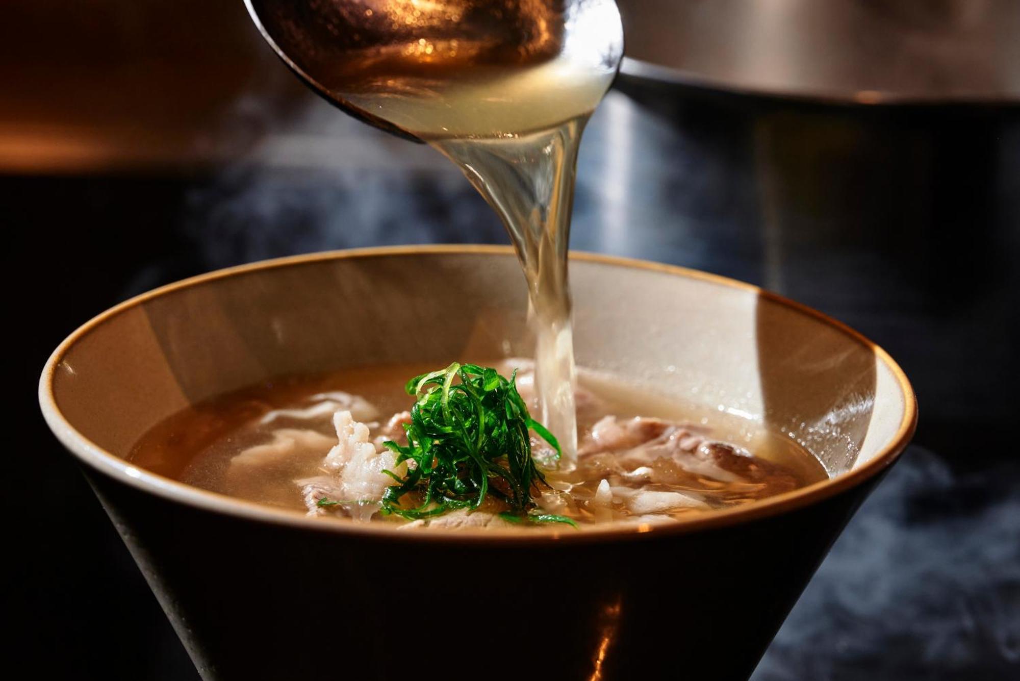Omo7 Osaka By Hoshino Resorts Ngoại thất bức ảnh A bowl of soup being served